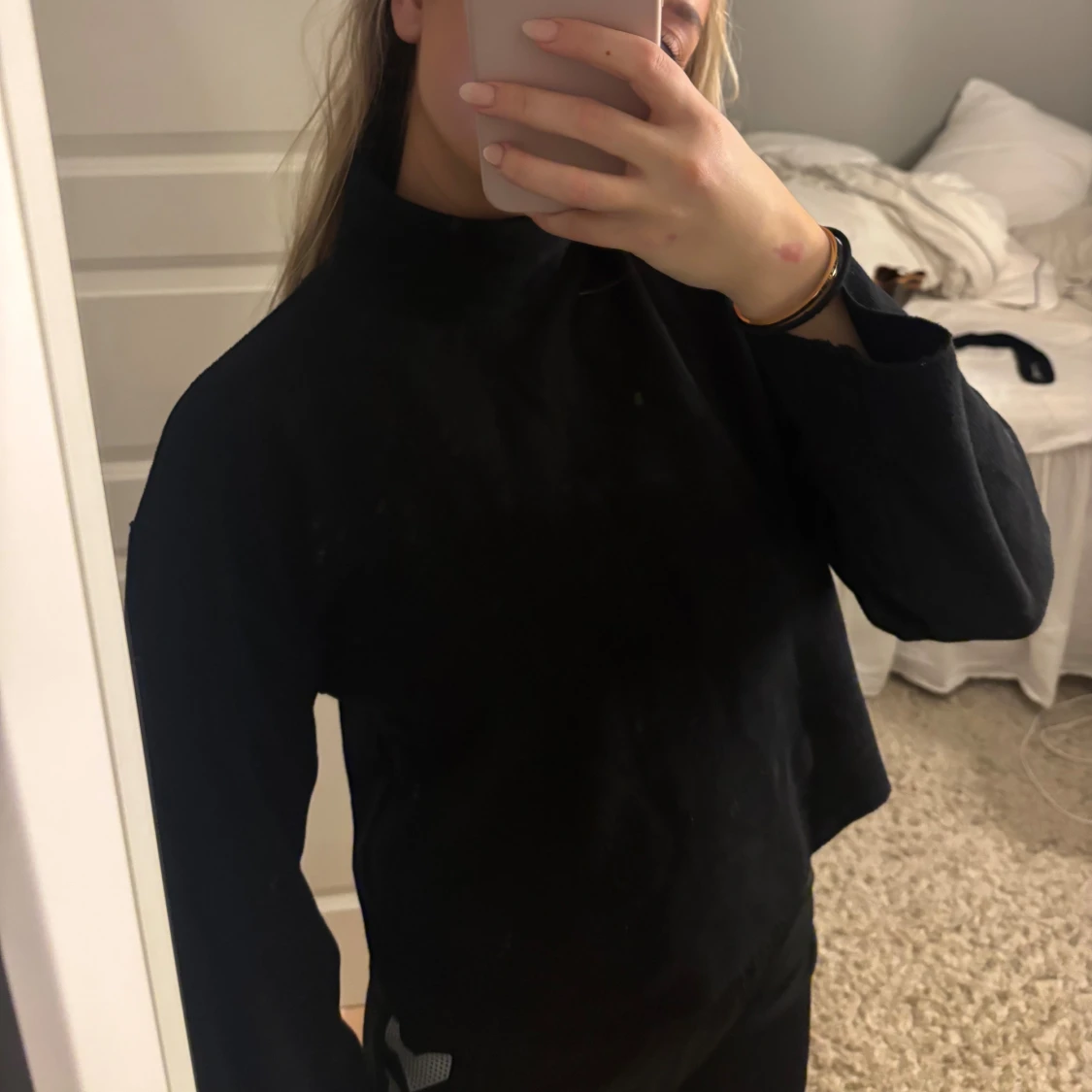 Svart polotröja med krage  - 1