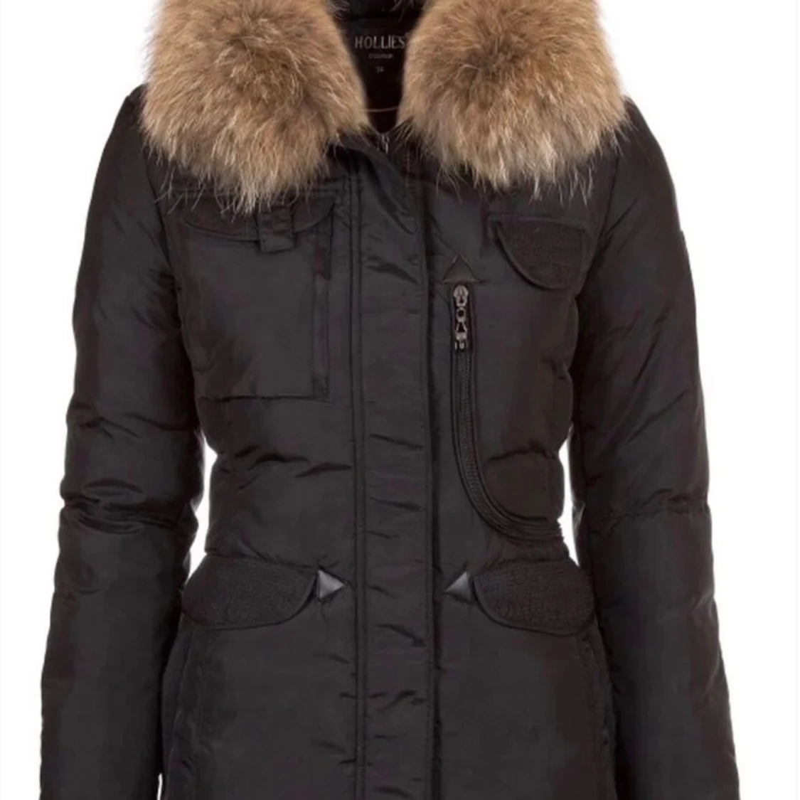 Svart dunjacka med päls från Hollies