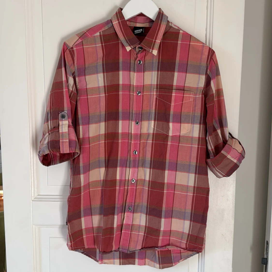 Rutig röd skjorta från Dr Denim