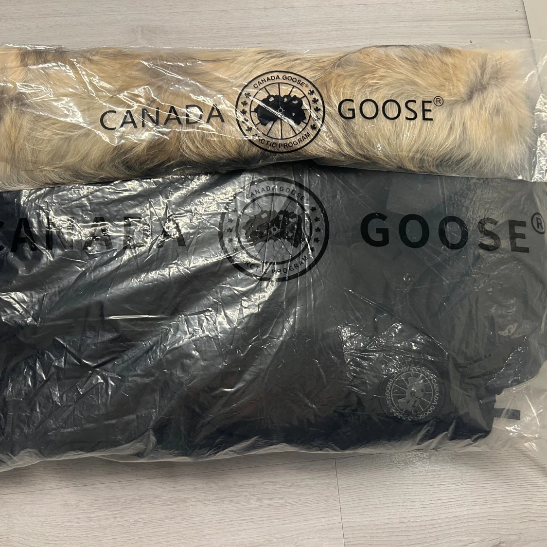 Svart dunjacka från Canada Goose black label - 4