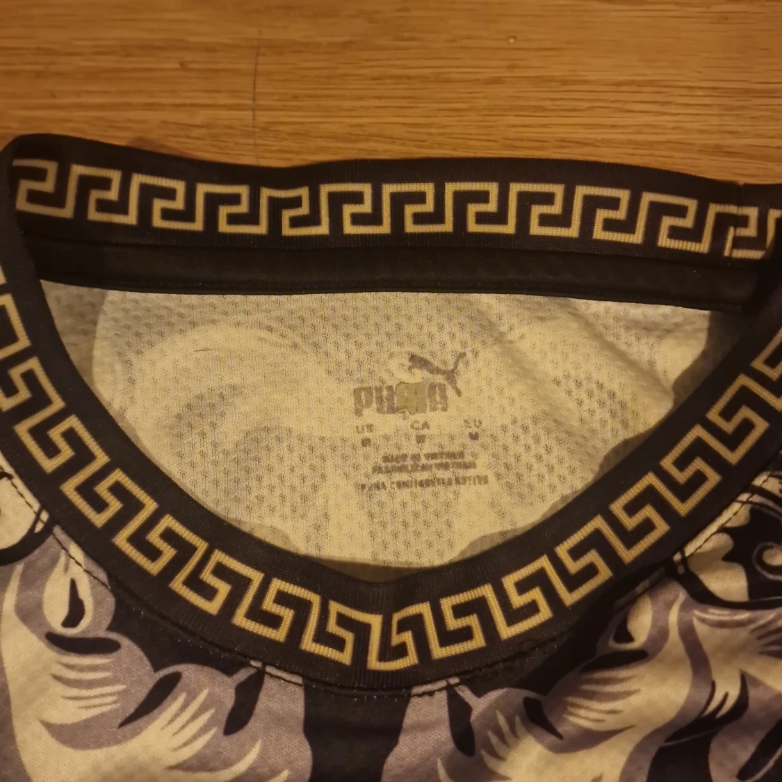 Italien Versace x Puma fotbollströja - 4