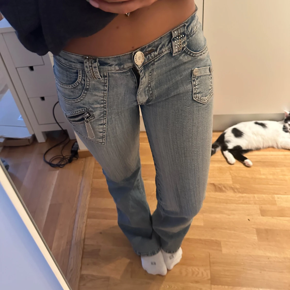 Ljusblå bootcut jeans - 2