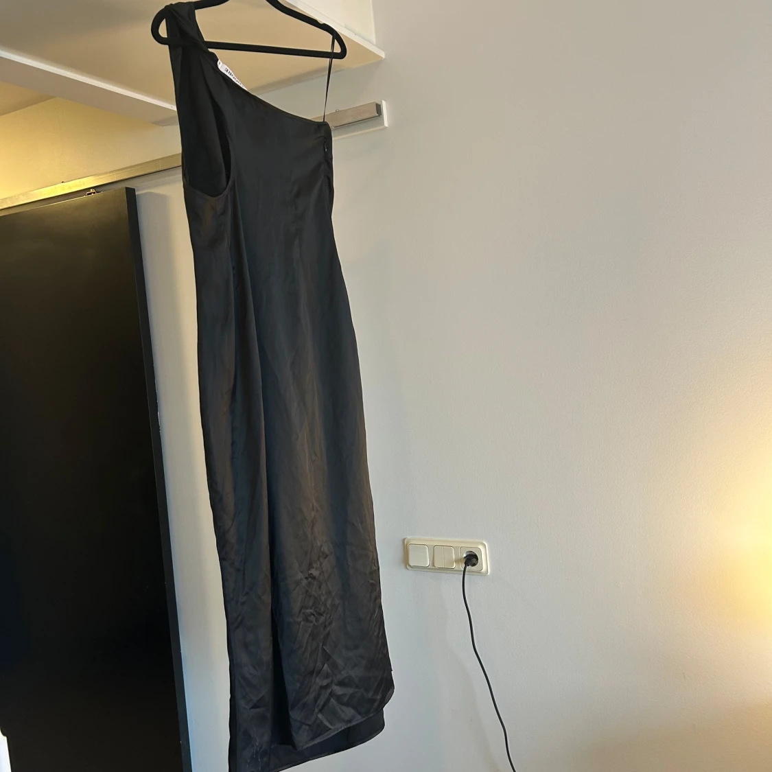 Svart långklänning från Adoore - 1