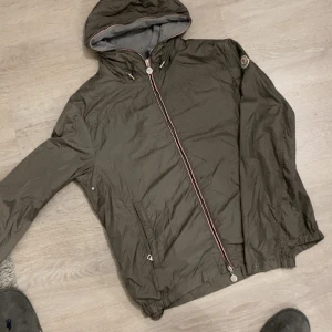 Moncler Windbreaker! - Very good conditional, Fits like L. 100% Authentic!