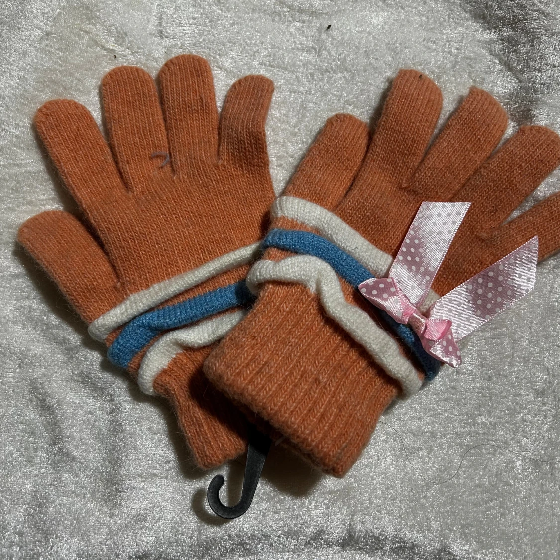 Barn / Tjejer Vantar  - 1