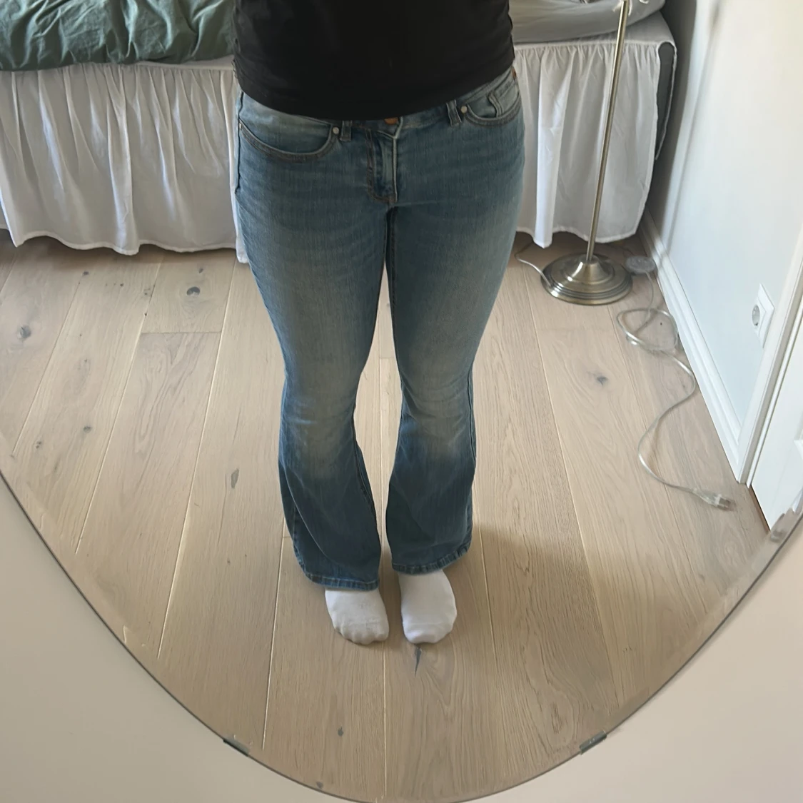 Blå bootcut jeans från Vero Moda - 4