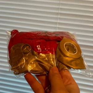 Röd och guld ballonger ballongbåge - Ett paket med röda och guldiga ballonger. Perfekt för fest eller kalas! Ballonger Konfetti Fest Födelsedag alla hjärtans dag - jul 🎄 - Vackra Hållbara Guldballonger & Guldkonfettiballonger Guld / röd 🎈 cirka 20 + ballonger 🎈 