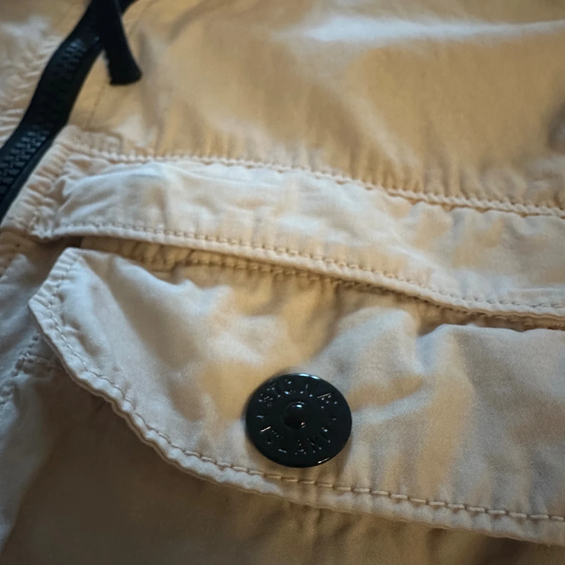 Beige overshirt från Stone Island [Utförsjölningspris] - 1