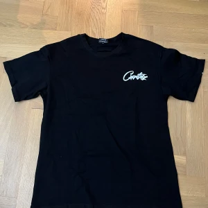Corteiz tee - Svart. Strl xs