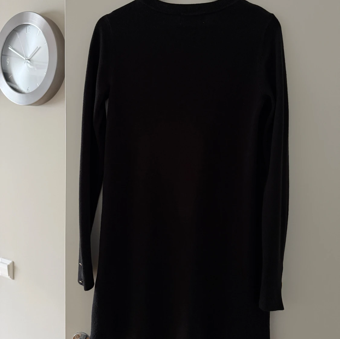 C&A svart stickad klänning, storlek S - 1