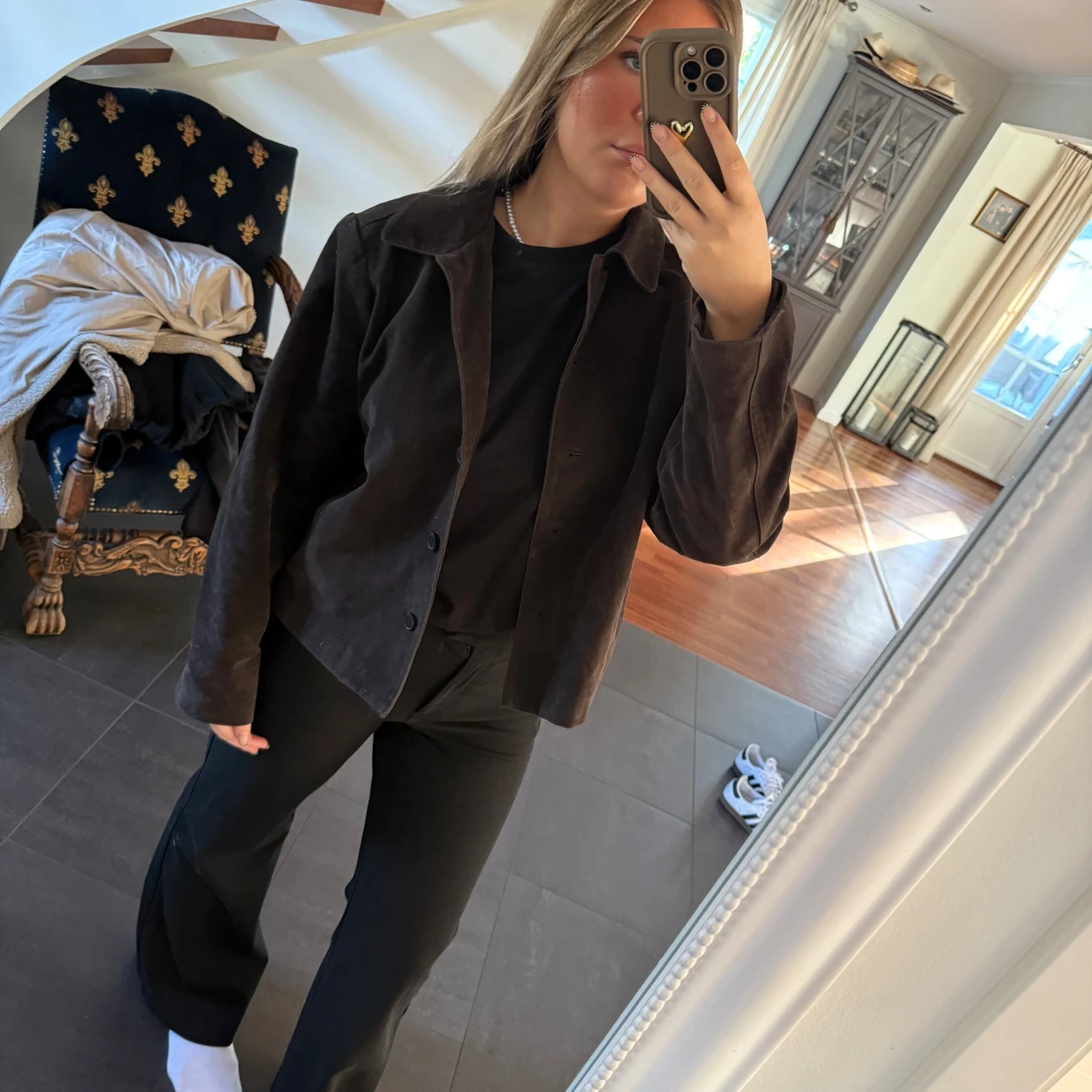 Brun mockajacka från Gina Tricot