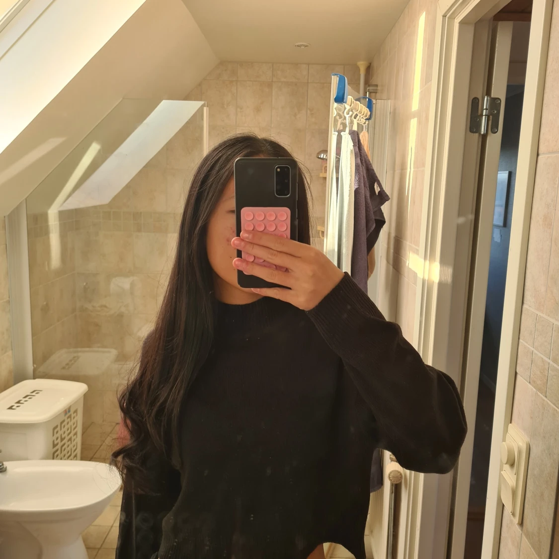 Svart croppad stickad tröja - 1