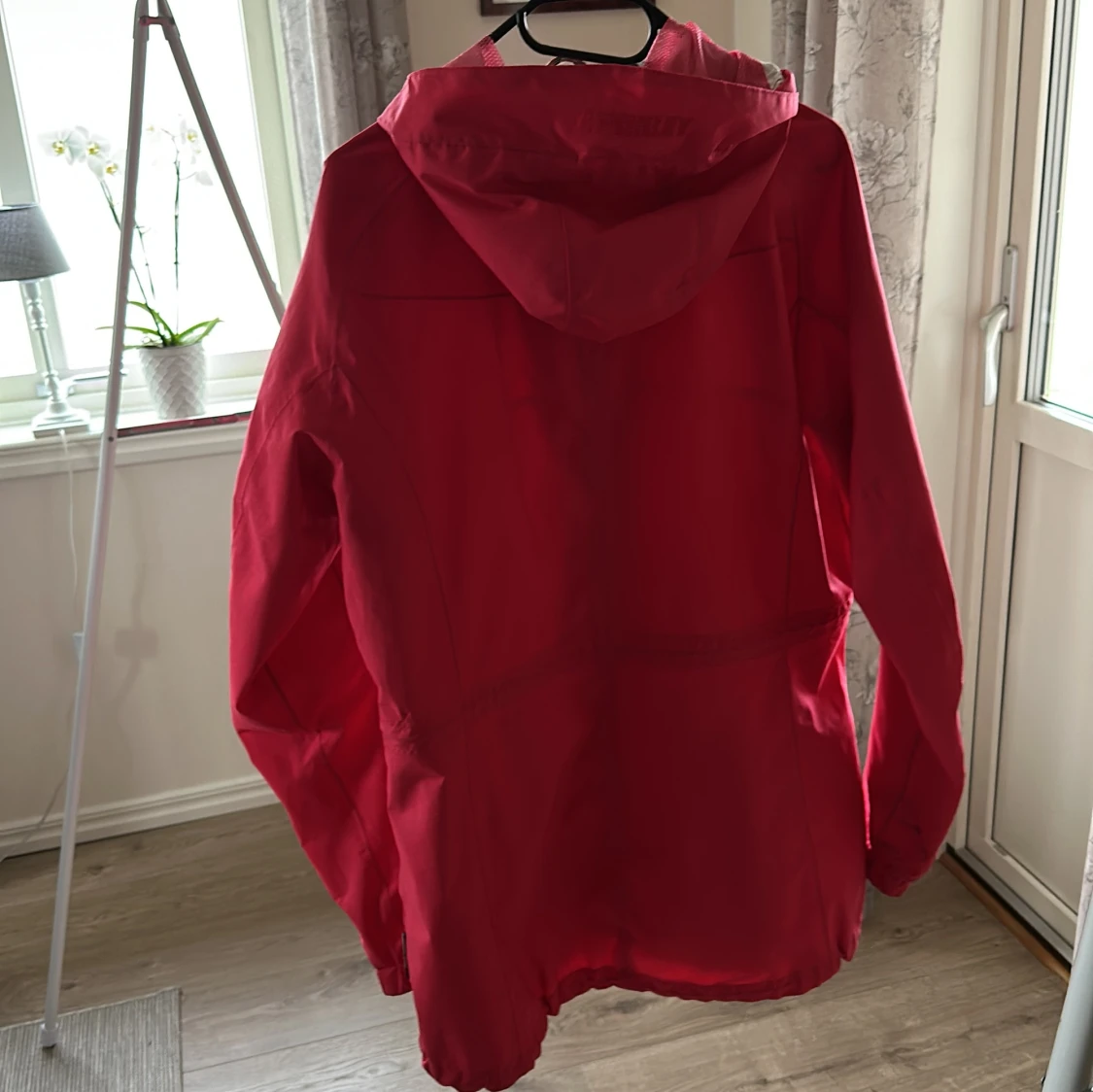 Röd vindjacka från McKinley - 1