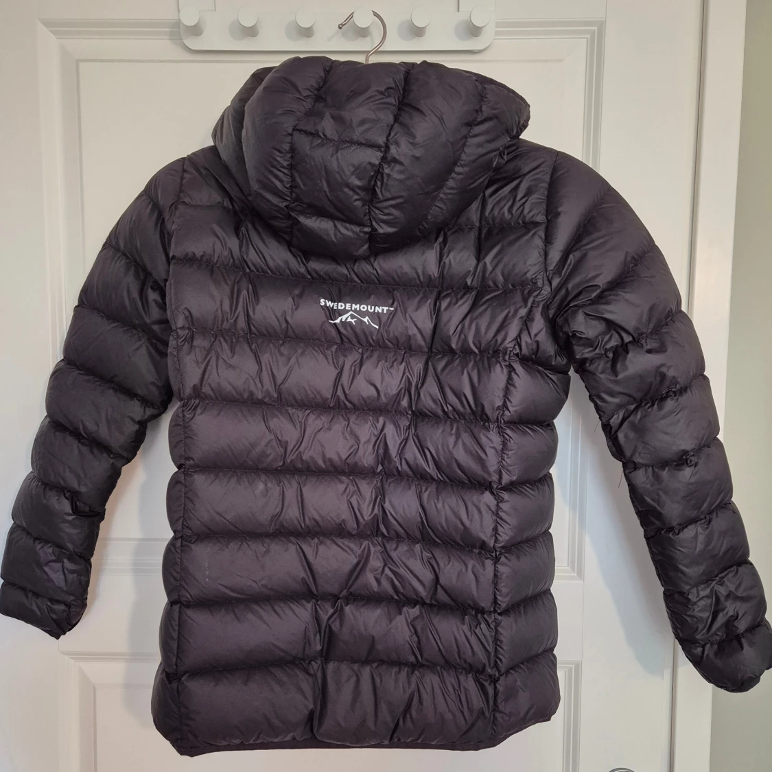 Svart dunjacka från Swedemount - 1