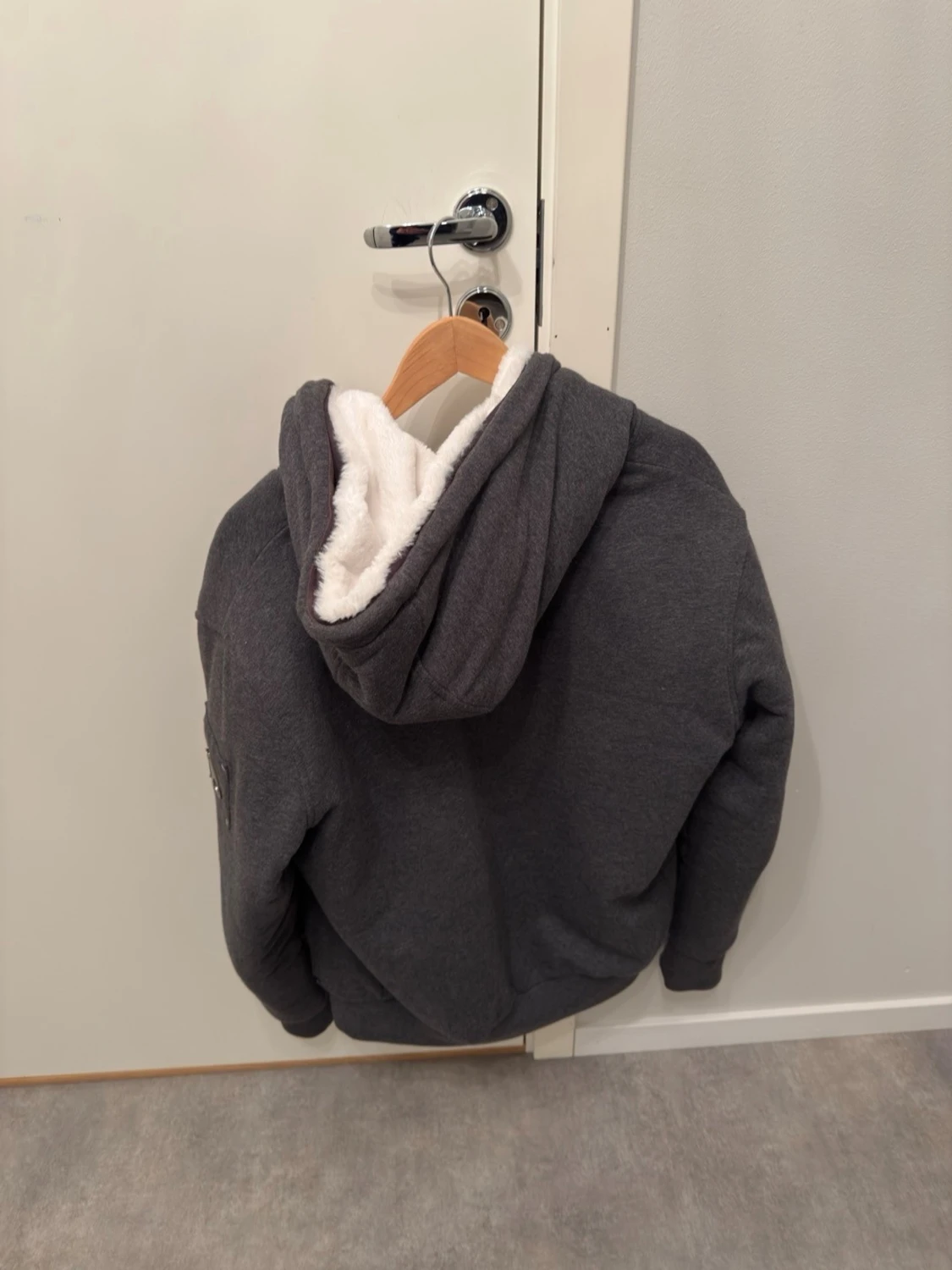 Grå teddyjacka från Moose Knuckles - 1