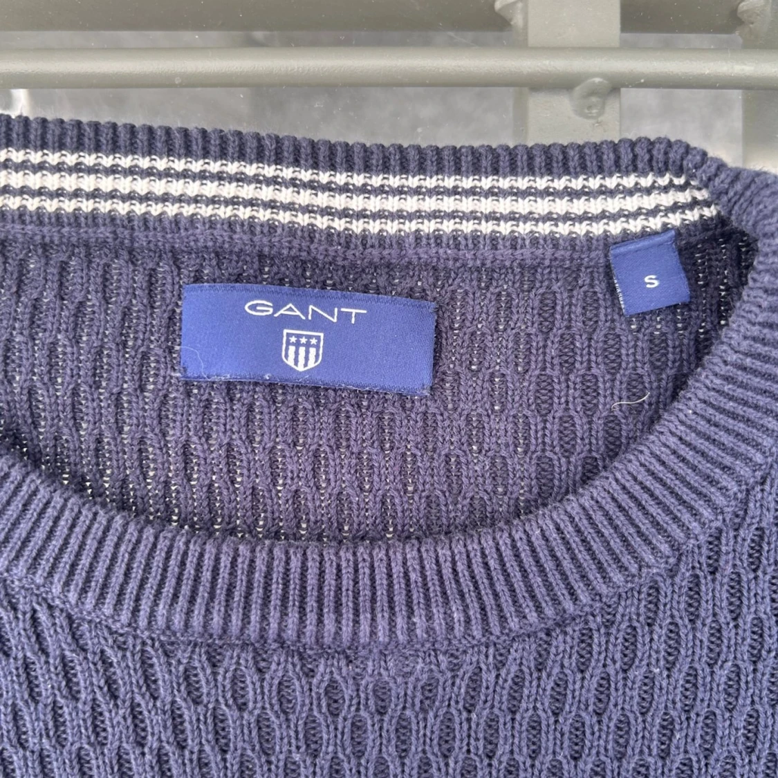 Stickad GANT-tröja S – perfekt till hösten 🍂 - 2