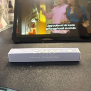 CAIA Waterproof Mascara - Säljer en CAIA Waterproof Mascara i obruten förpackning.