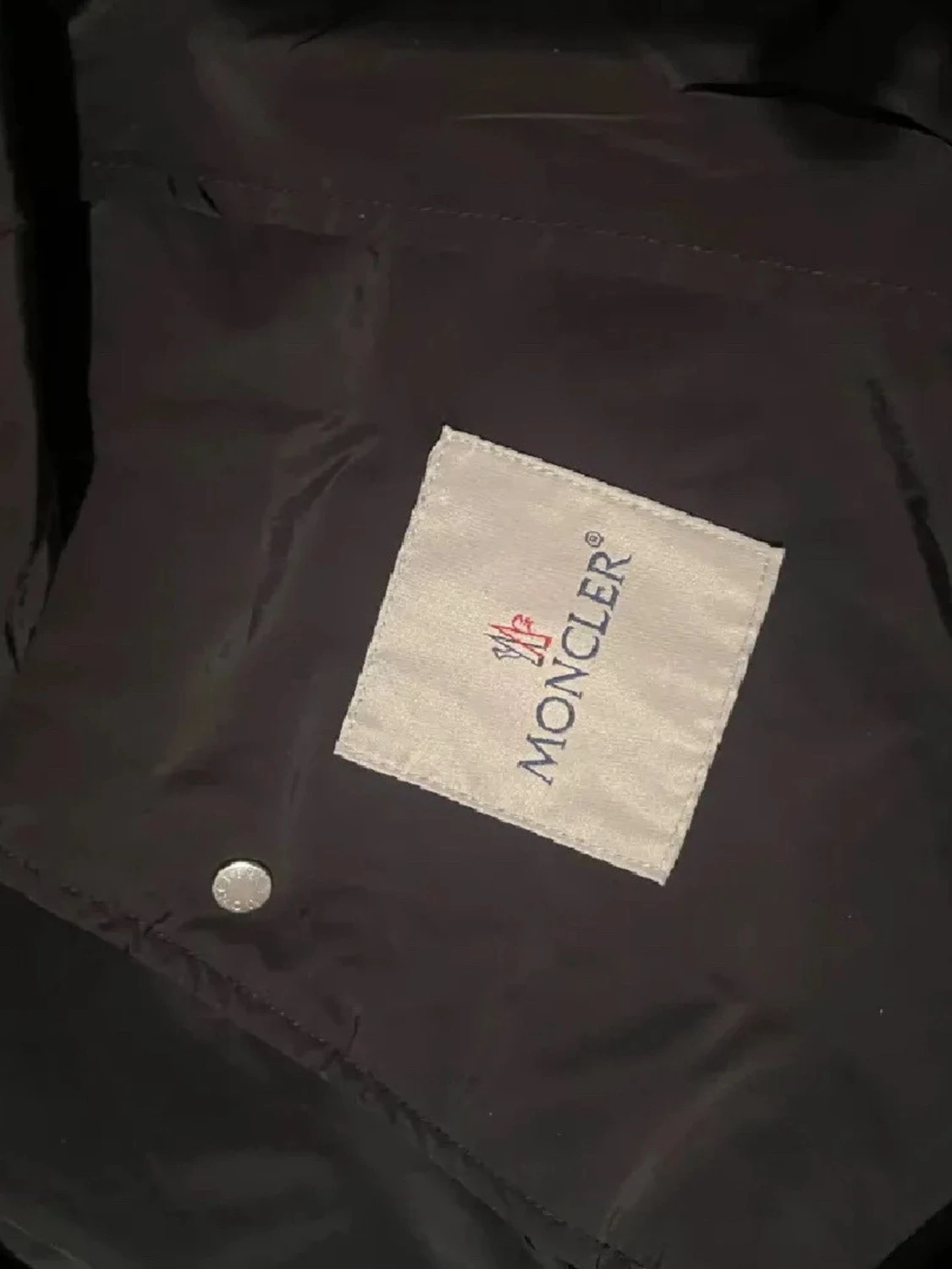 Svart vindjacka från Moncler - 2