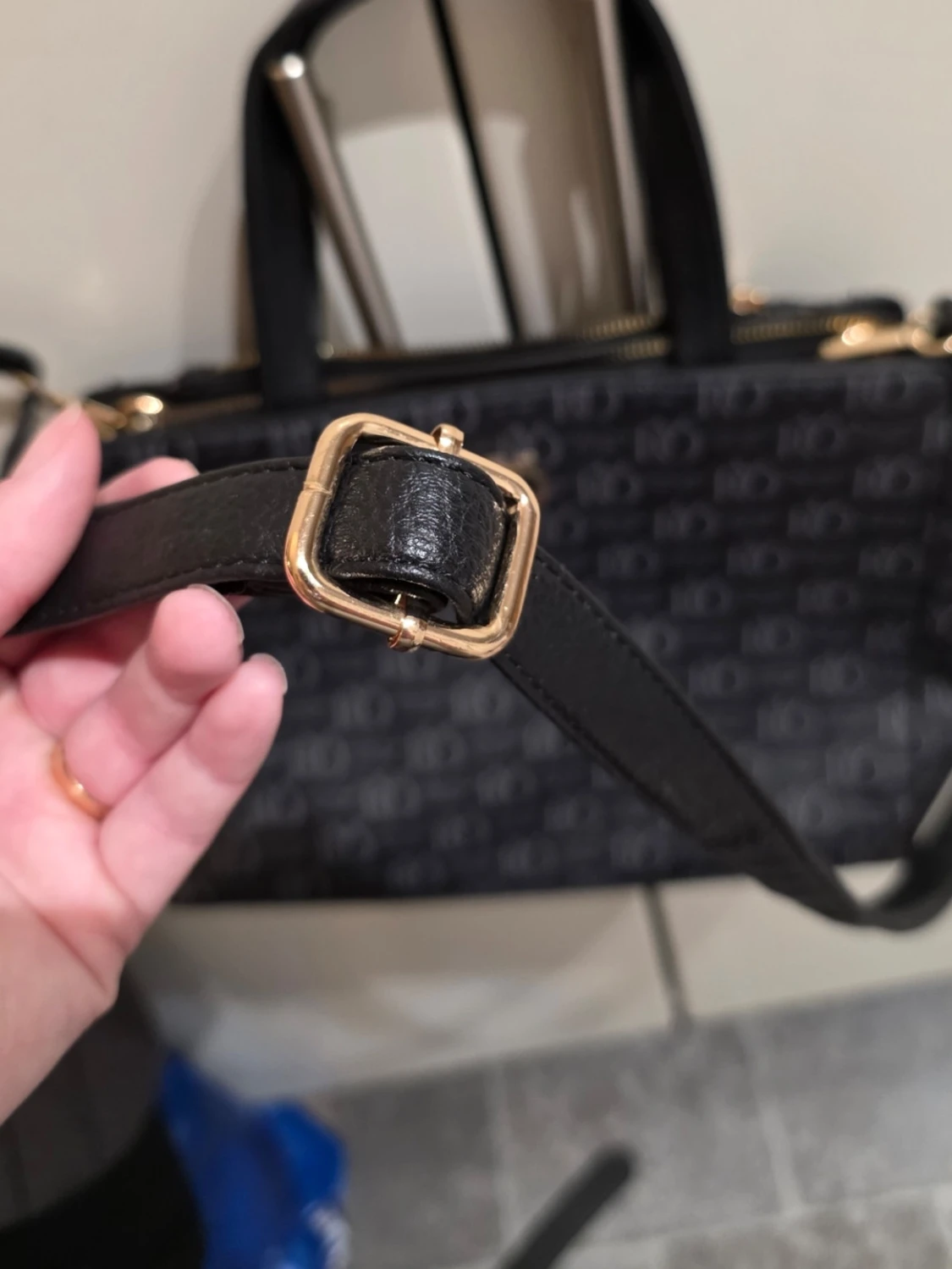 Svart handväska från Lycke Oslo - 2