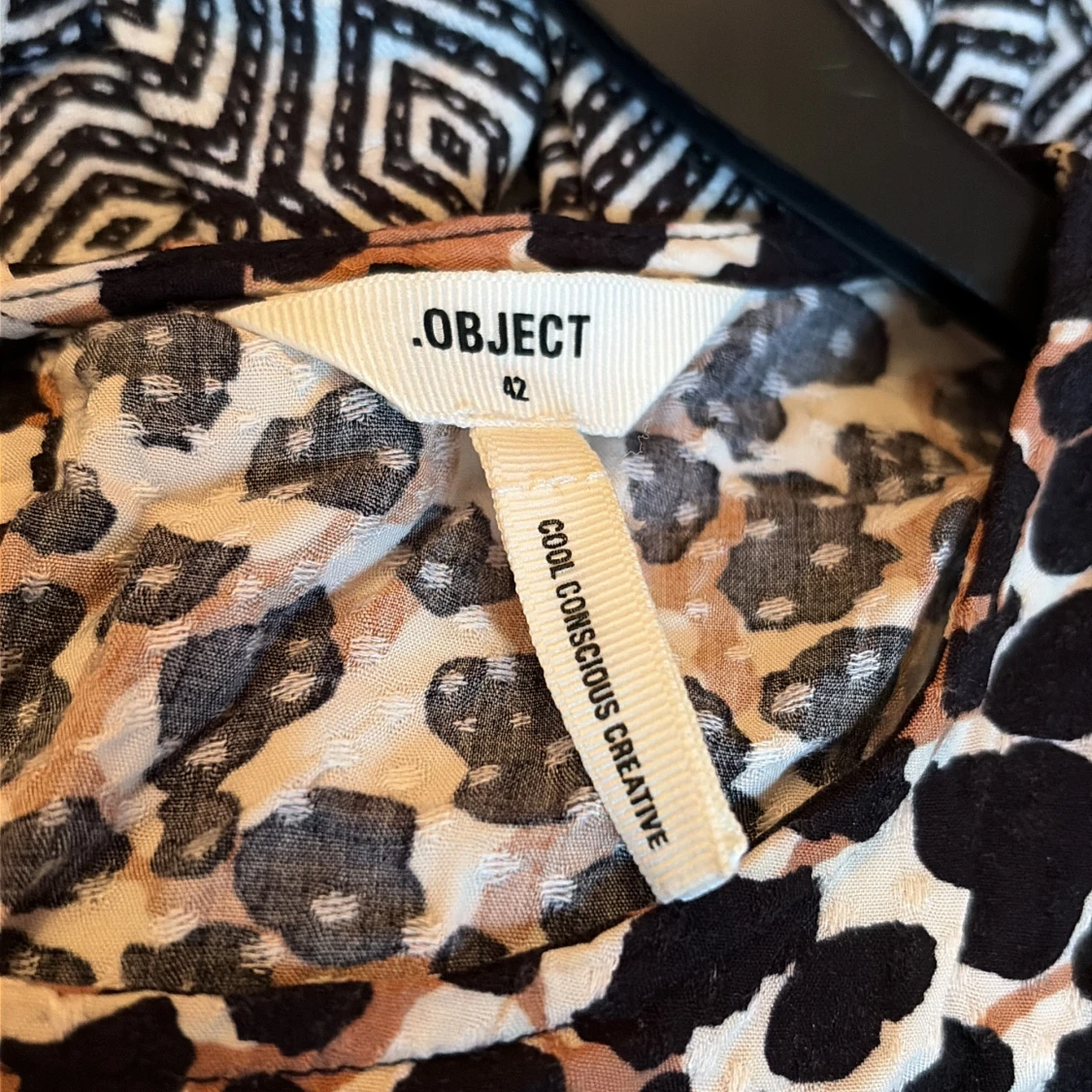 Leopardmönstrad blus från Object - 2