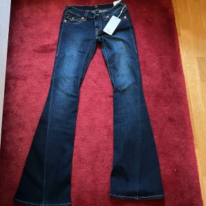 True religion jeans  - Helt nya oanvända true religion jeans i blått. Svarar snabbt och vid funderingar, skriv bara!💙💙💙
