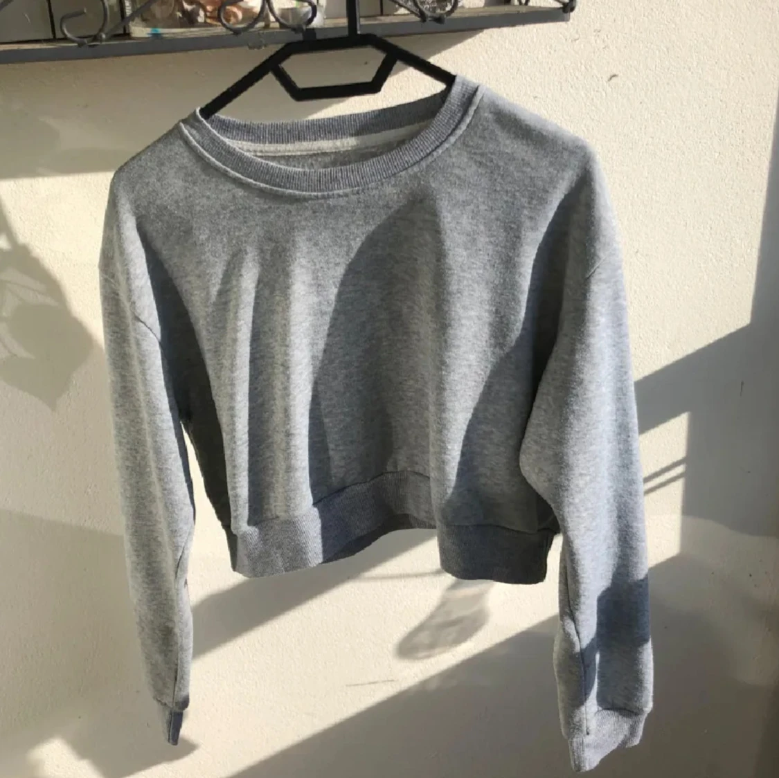 2 croppade sweatshirts grå & marinblå - 1