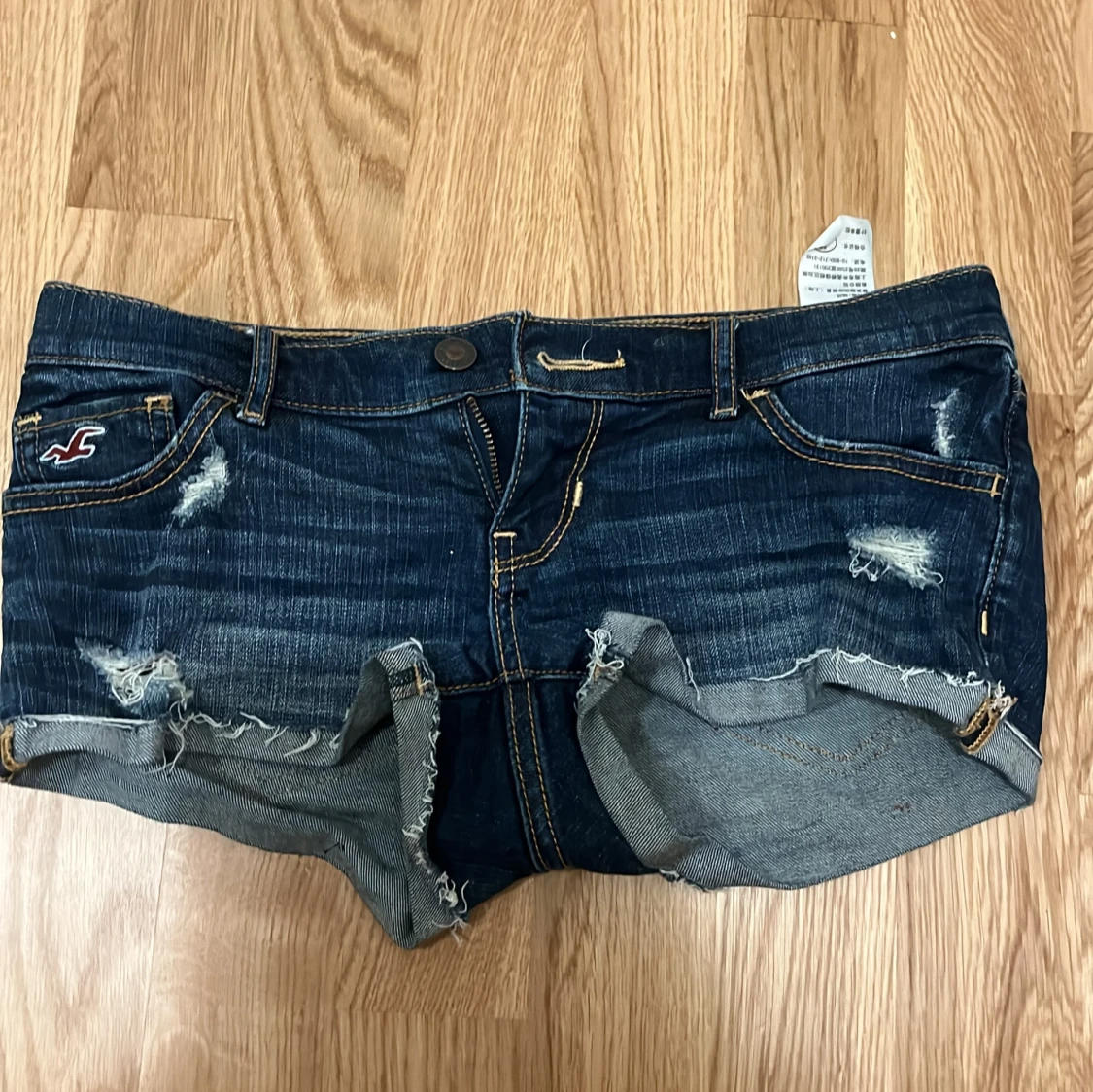 Mörkblå jeansshorts från Hollister - 1