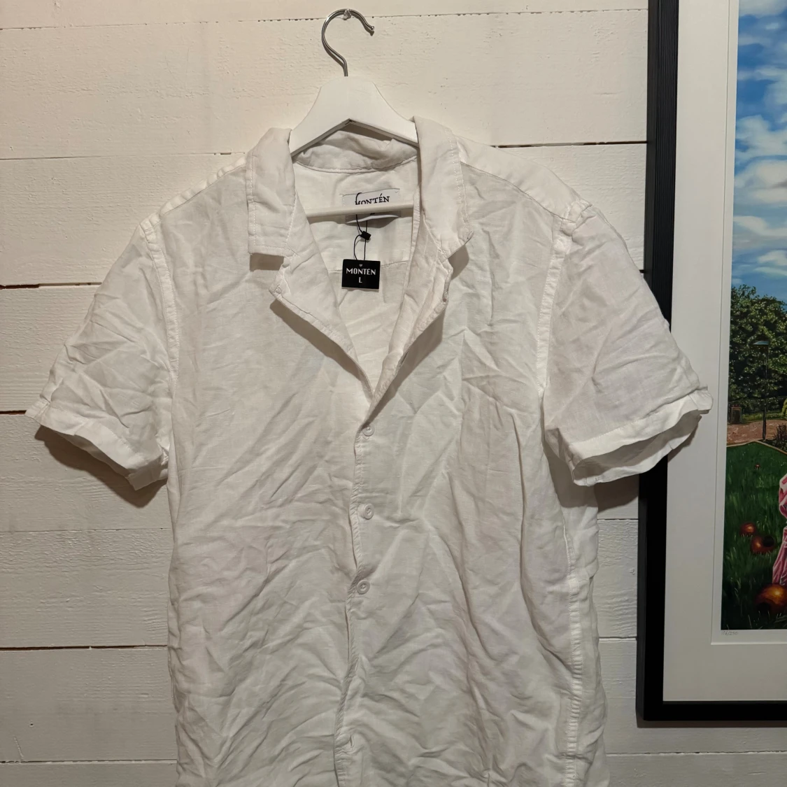 Vit kortärmad skjorta från Montén
