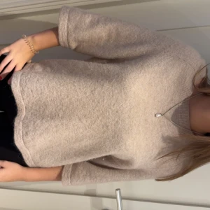 &Other Stories - &other stories tröja. strl S/M