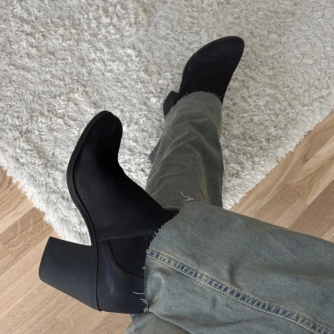 Svarta stövletter med klack - 2