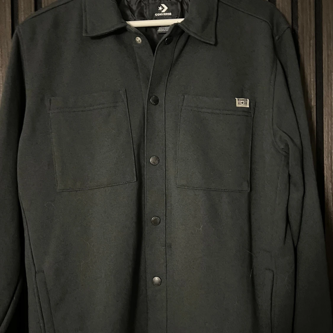 Svart overshirt från Converse