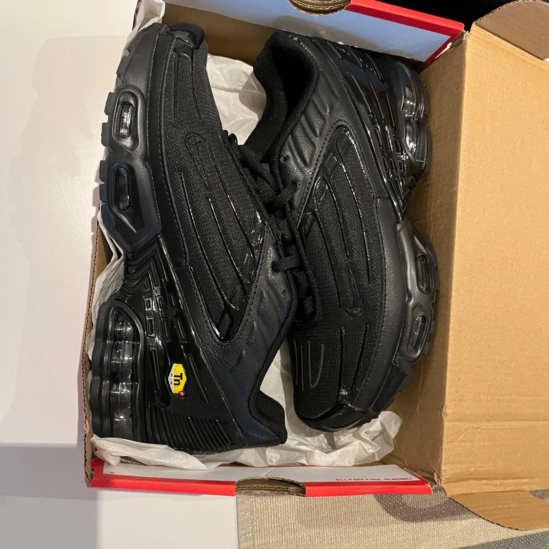 Nike Air Max Plus svarta sneakers - 3