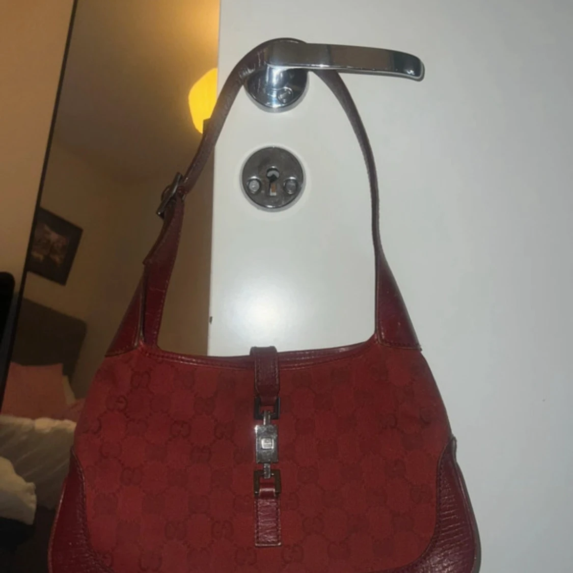 Röd axelväska från Gucci  - 1