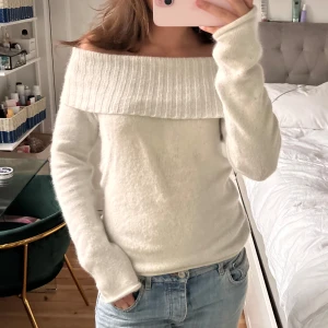 Tröja!  - Så snygg off shoulder tröja 
