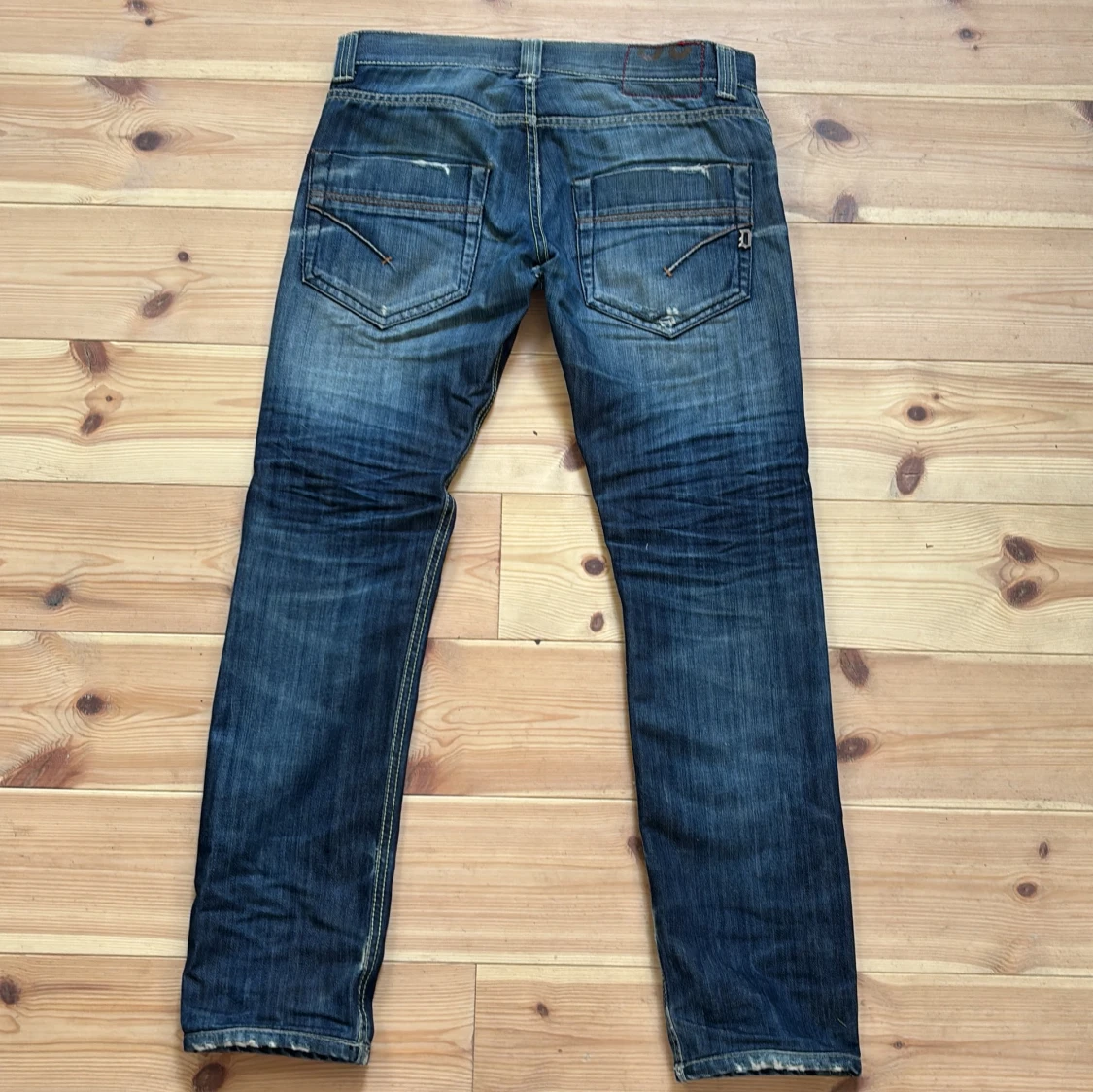 Mörkblå dondup jeans storlek 29 - 1