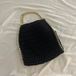 Stella McCartney liknande  - Så snygg stickad väska!!