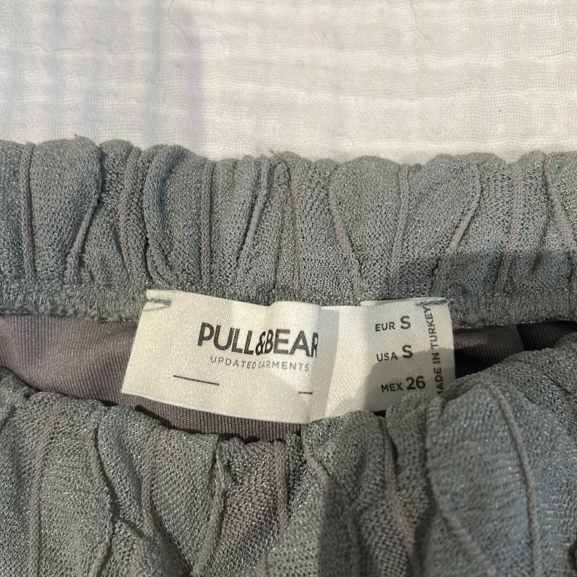 Grön lång kjol från pull n bear - 2