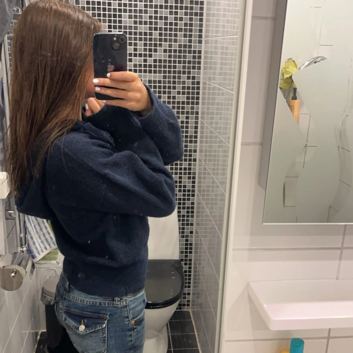 Mörkblå stickad croppad tröja - 1