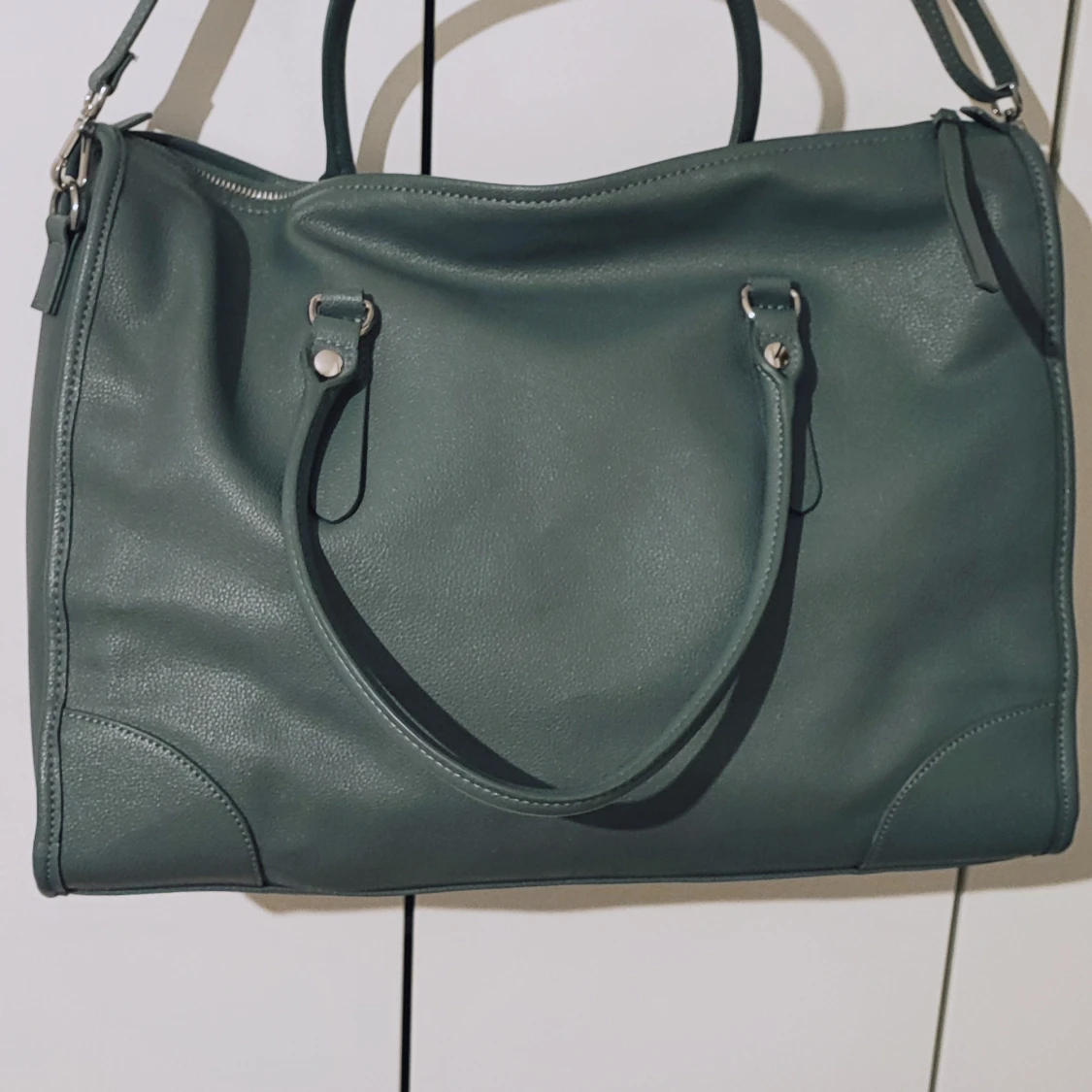 HM axelväska i skinnlook - 2