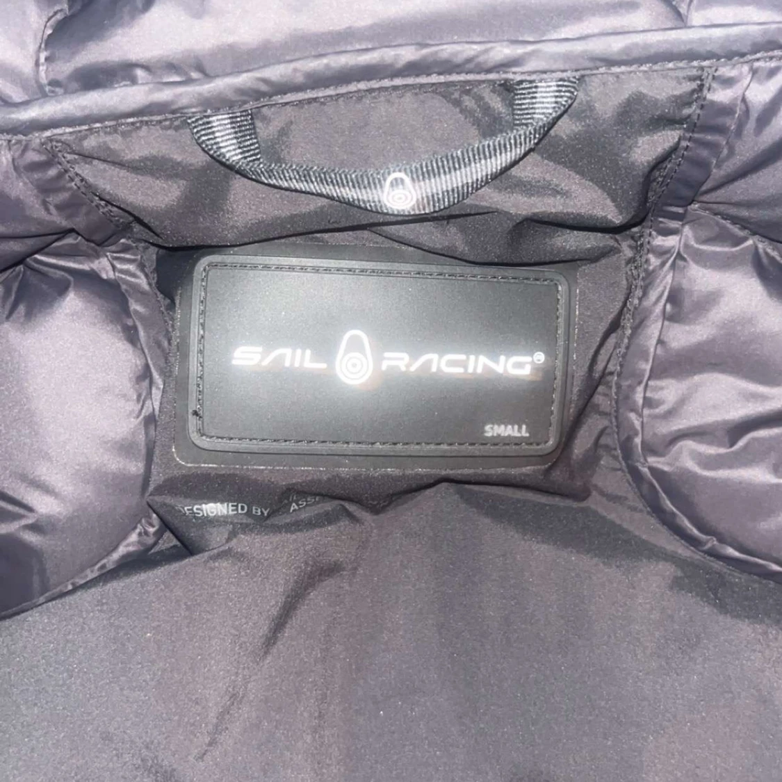 Svart dunväst från Sail Racing - 4