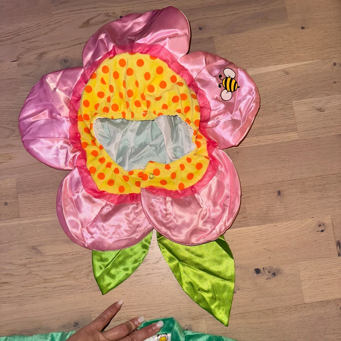 Blommig maskeraddräkt med huva - 1