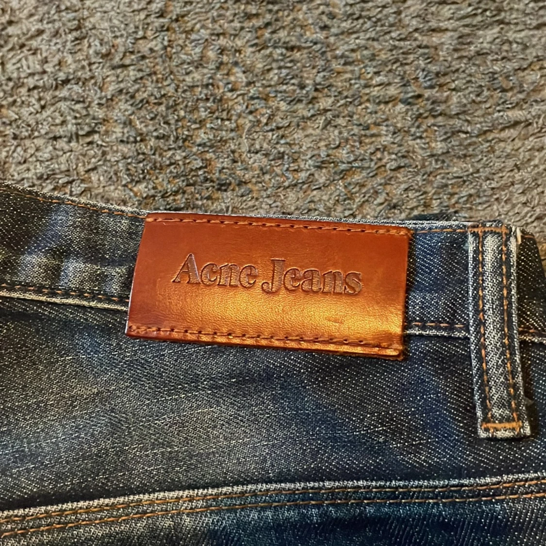 Mörkblå jeans från Acne Jeans - 2