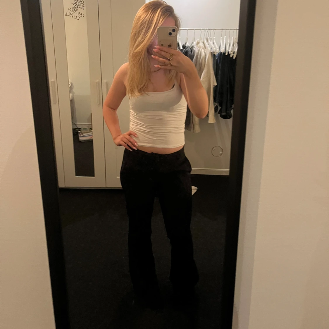 Vera bikbok kostymbyxor