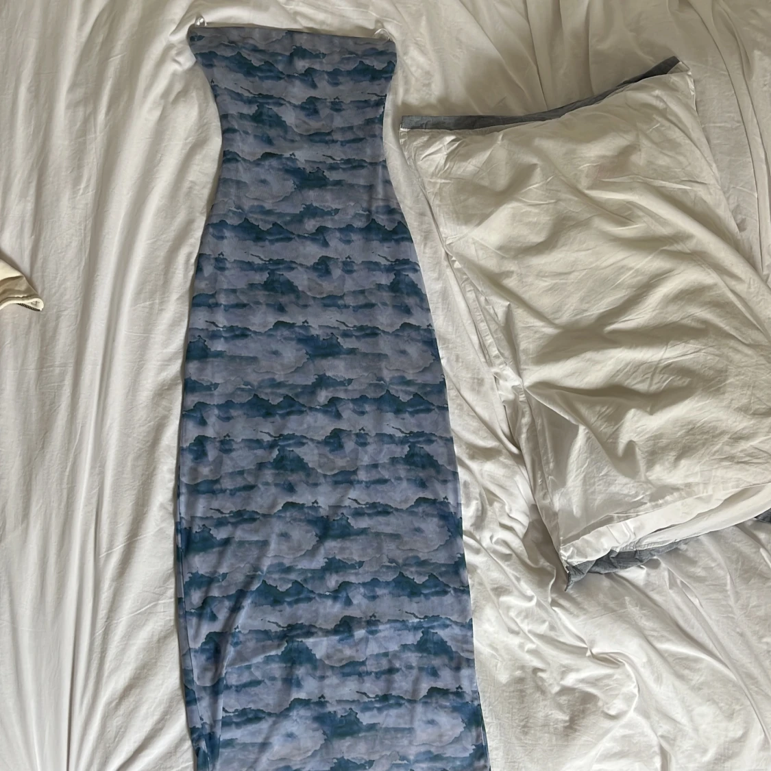 Strapless blå klänning  - 1