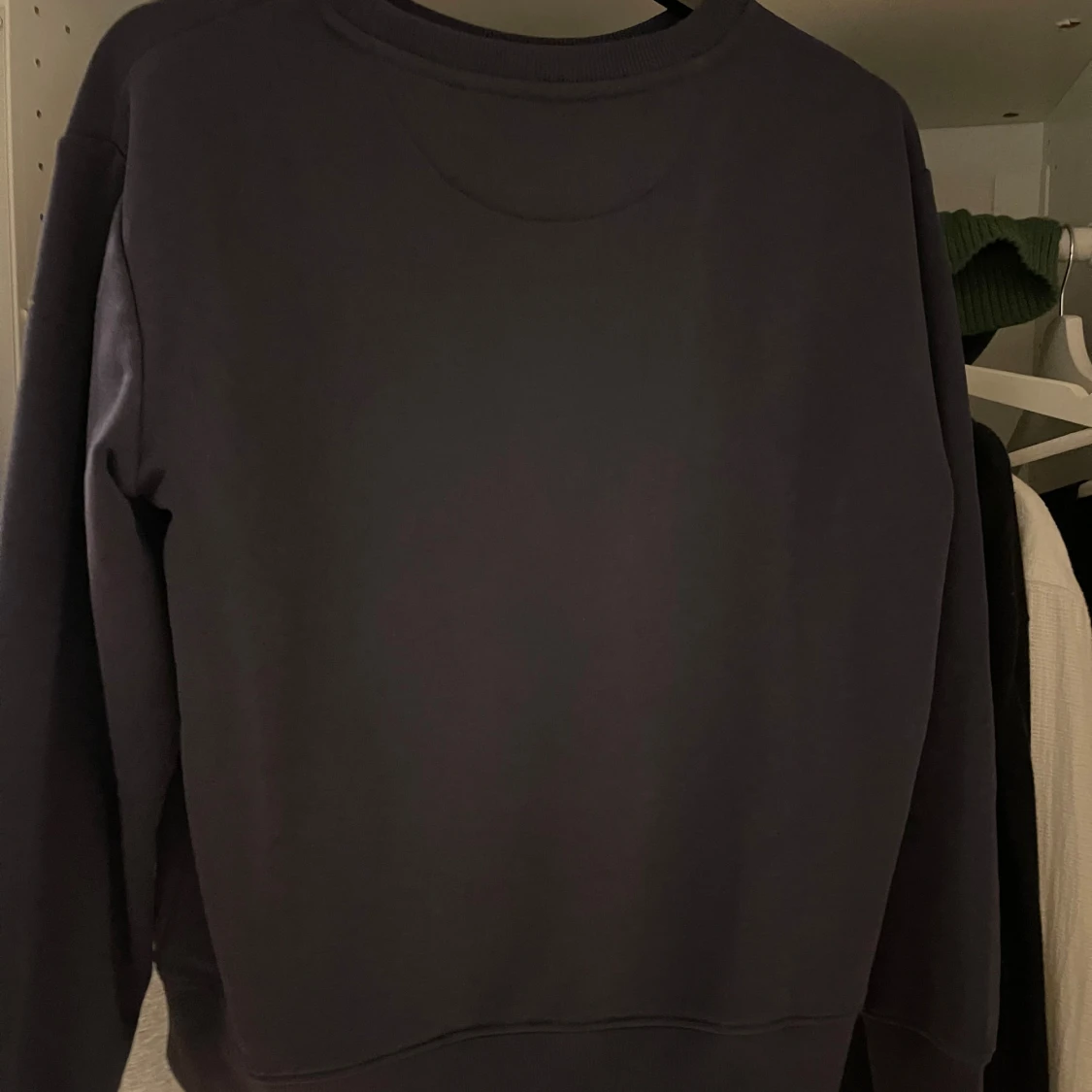 Mörkblå sweatshirt från Gant - 1