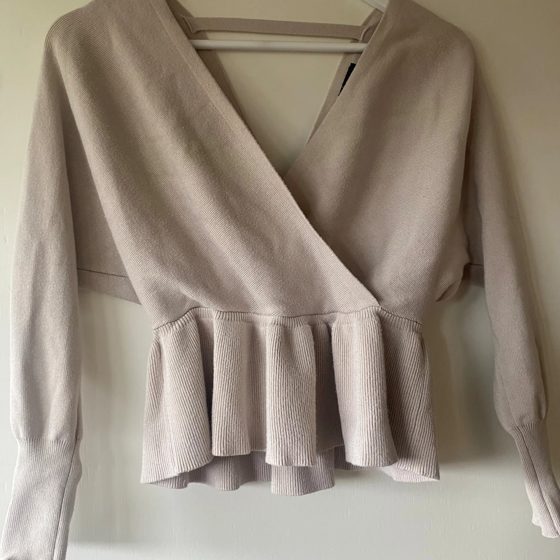 Omlottopp med öppen rygg från Bubbleroom  - 2