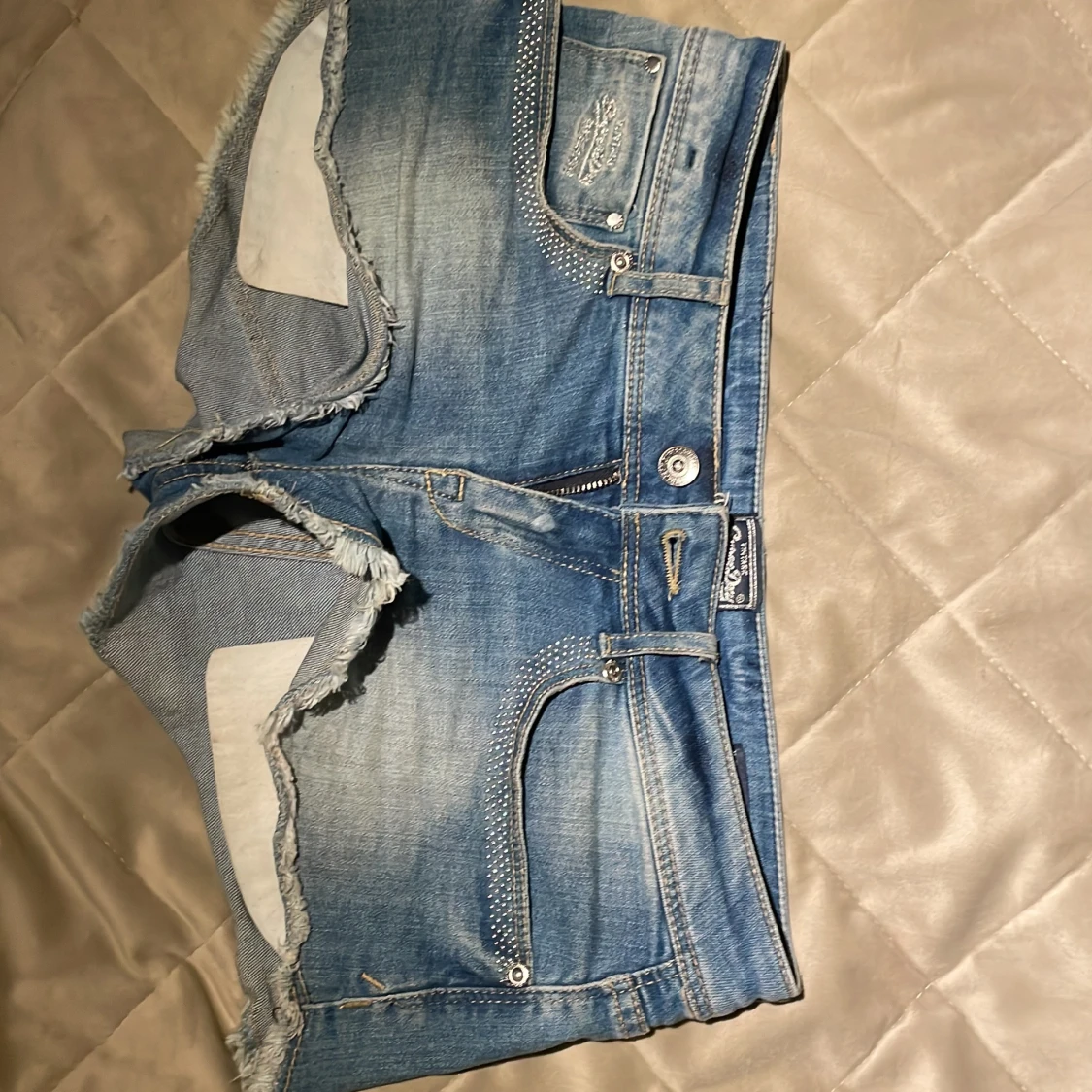 Lågmidjade jeansshorts  - 2