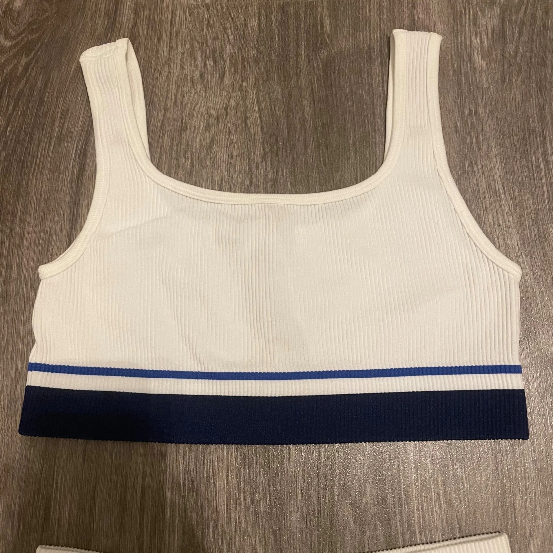 Fint set från Zara med topp och shorts - 1