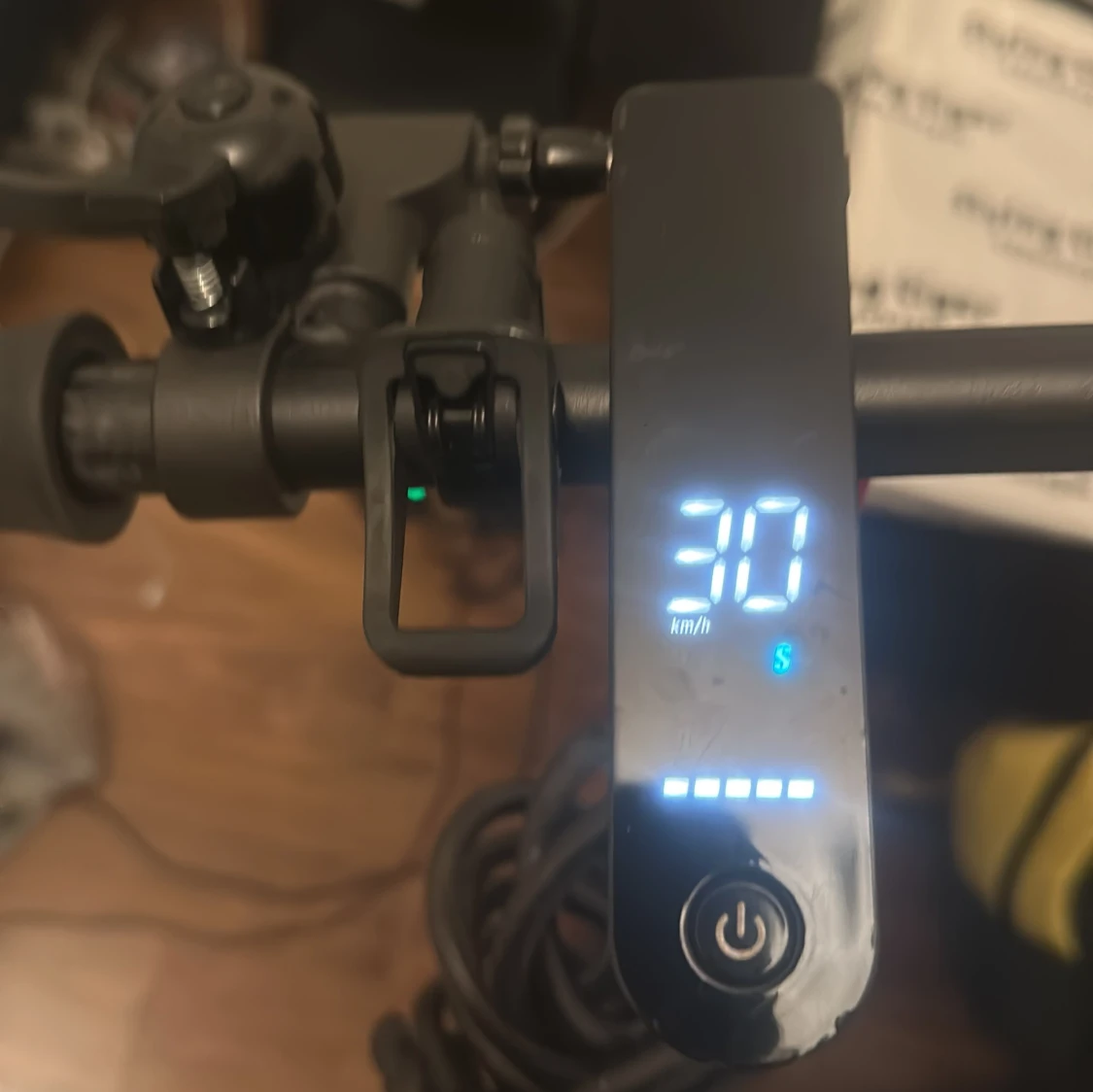 E-Wheels E2S V2 Pro - 3