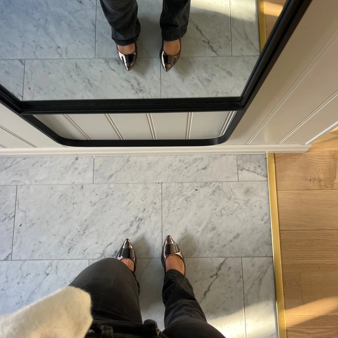 Svarta straight jeans  - 3